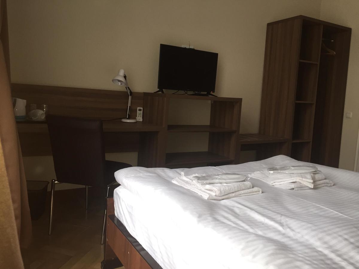 Hotel Nice تبليسي المظهر الخارجي الصورة